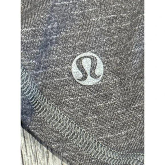 Lululemon‎ Gray Tank Top V Neck Sleeveless Athletic Activewear Women's - Picture 5 of 5